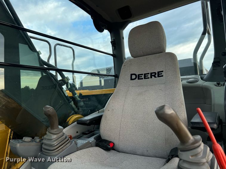 image for item DK7743 2017 John Deere 210G LC  excavator