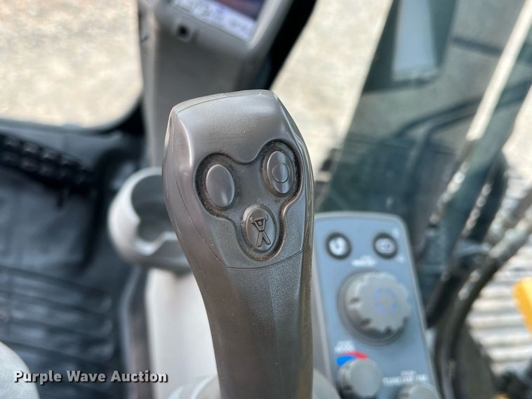 image for item DK7743 2017 John Deere 210G LC  excavator