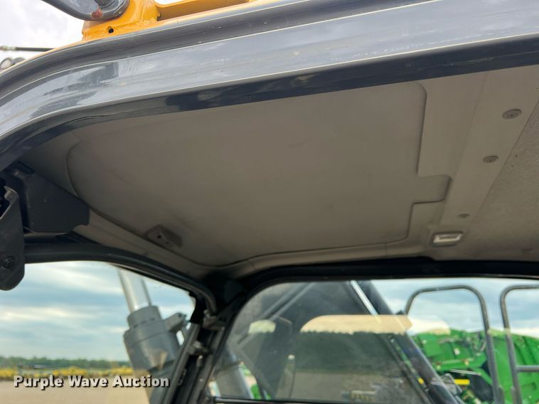 image for item DK7743 2017 John Deere 210G LC  excavator