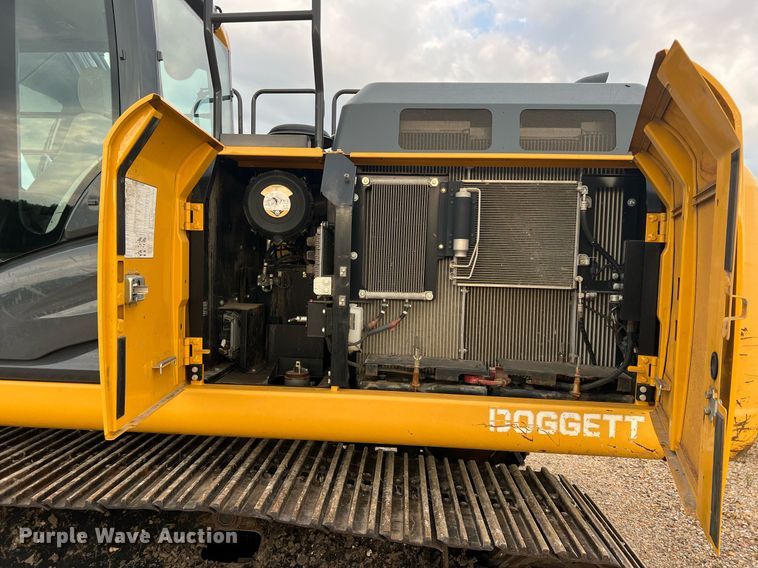 image for item DK7743 2017 John Deere 210G LC  excavator