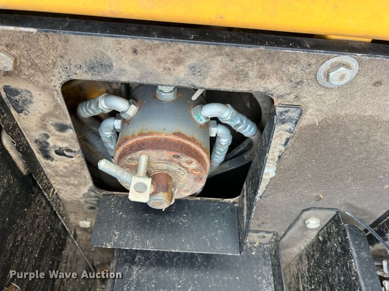 image for item DK7743 2017 John Deere 210G LC  excavator