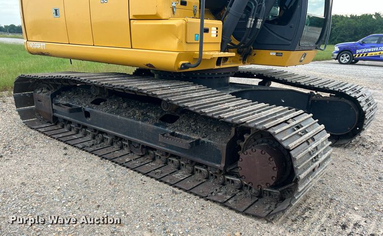 image for item DK7743 2017 John Deere 210G LC  excavator