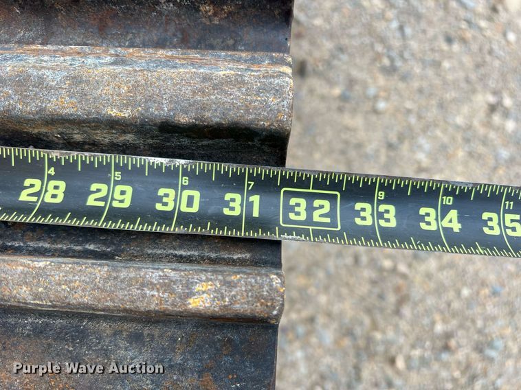 image for item DK7743 2017 John Deere 210G LC  excavator