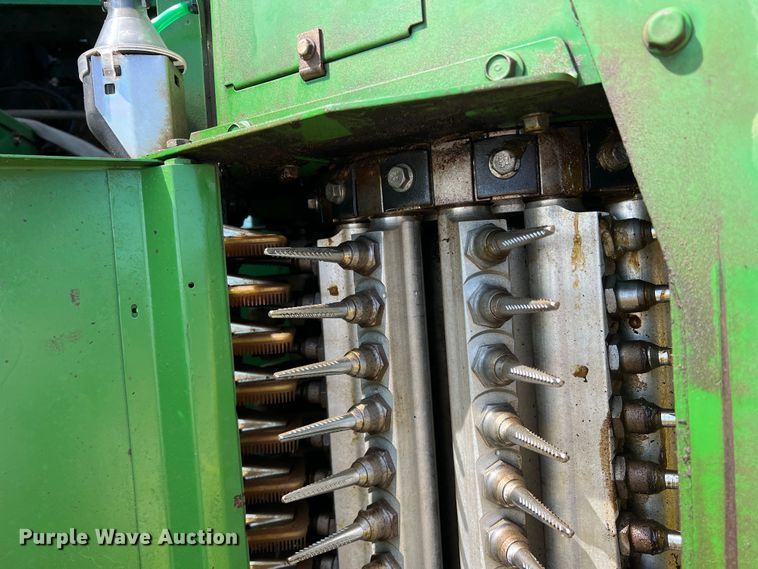 image for item DK7745 2014 John Deere 7760  RWA cotton picker