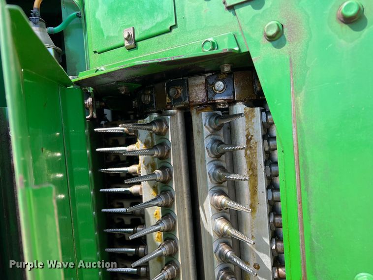 image for item DK7745 2014 John Deere 7760  RWA cotton picker