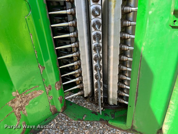 image for item DK7745 2014 John Deere 7760  RWA cotton picker