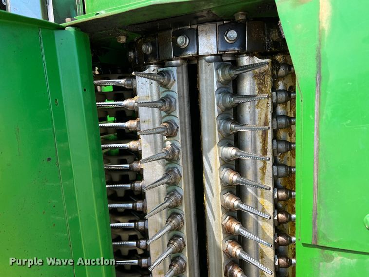 image for item DK7745 2014 John Deere 7760  RWA cotton picker