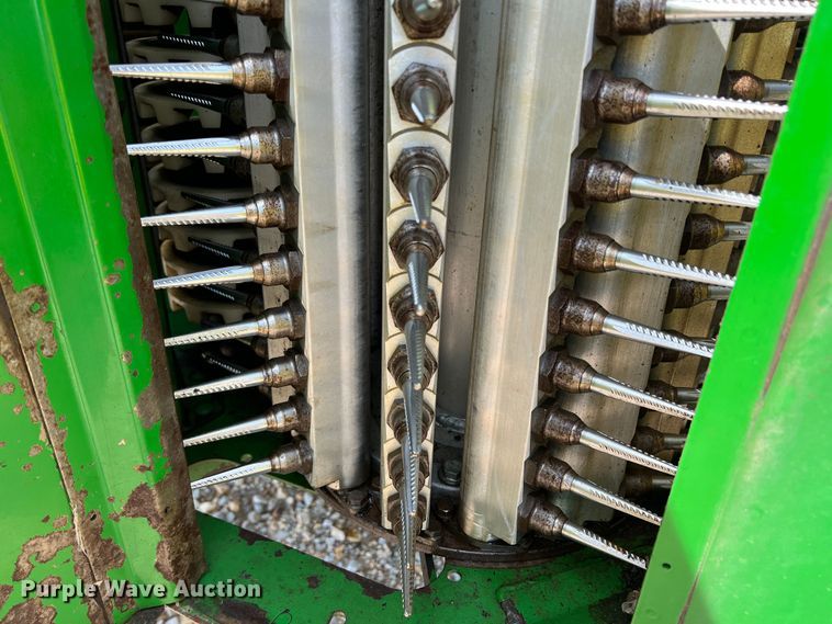 image for item DK7745 2014 John Deere 7760  RWA cotton picker