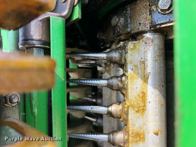 image for item DK7745 2014 John Deere 7760  RWA cotton picker