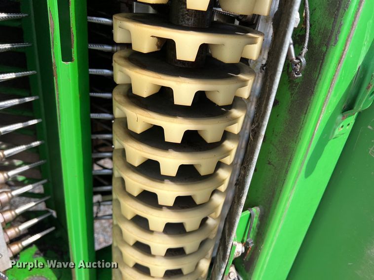 image for item DK7745 2014 John Deere 7760  RWA cotton picker