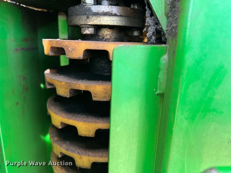 image for item DK7745 2014 John Deere 7760  RWA cotton picker