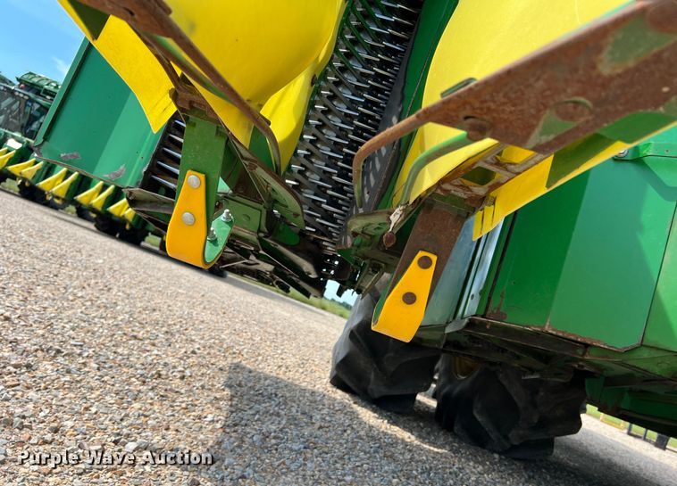image for item DK7745 2014 John Deere 7760  RWA cotton picker