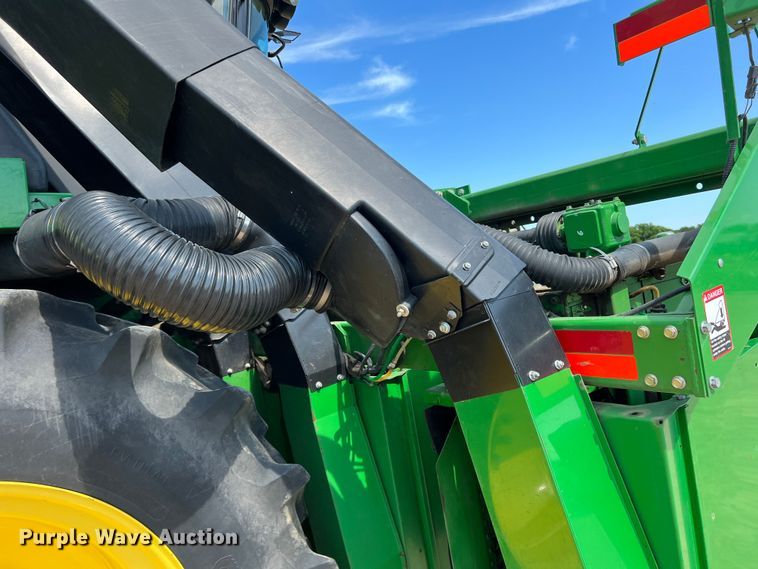 image for item DK7745 2014 John Deere 7760  RWA cotton picker