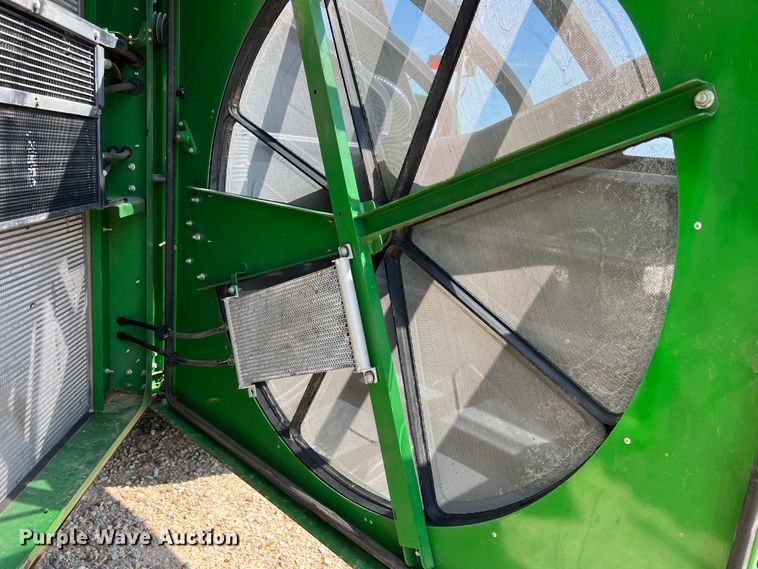 image for item DK7745 2014 John Deere 7760  RWA cotton picker