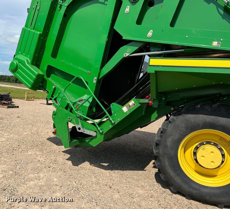 image for item DK7745 2014 John Deere 7760  RWA cotton picker