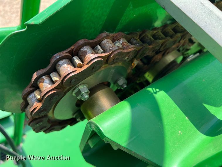 image for item DK7745 2014 John Deere 7760  RWA cotton picker