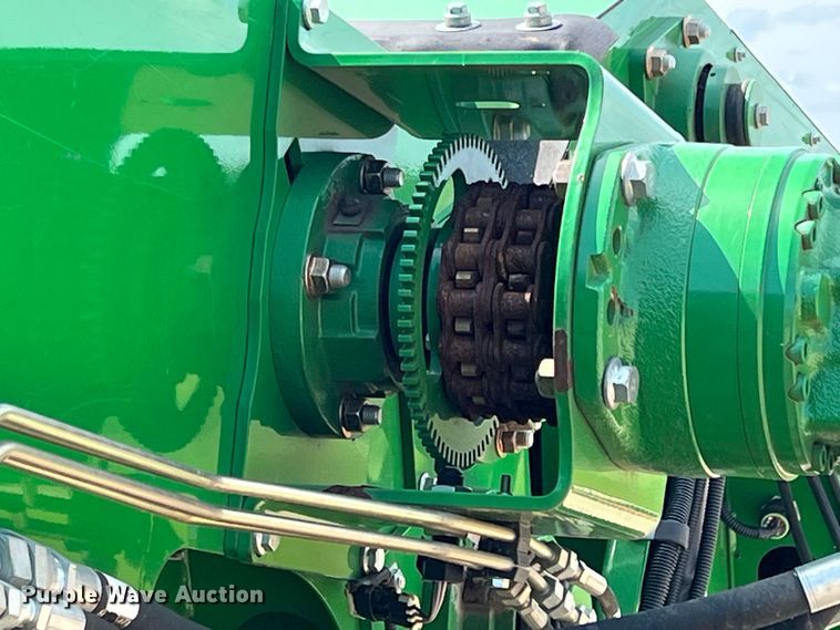 image for item DK7745 2014 John Deere 7760  RWA cotton picker