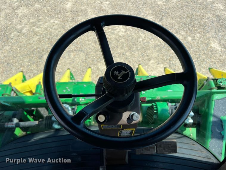 image for item DK7745 2014 John Deere 7760  RWA cotton picker