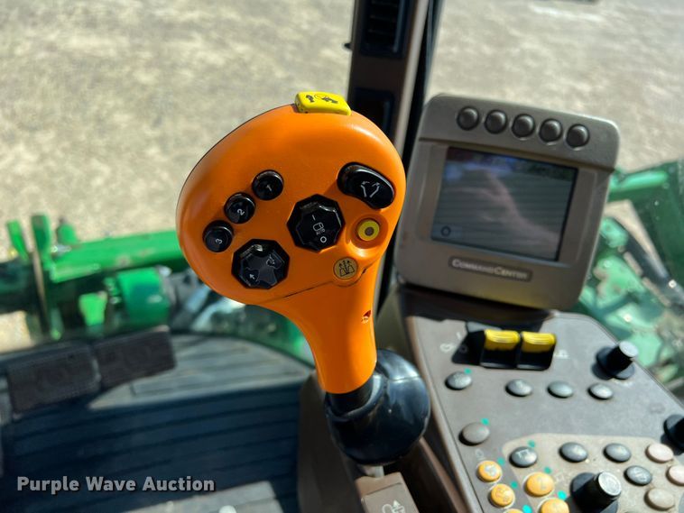 image for item DK7745 2014 John Deere 7760  RWA cotton picker