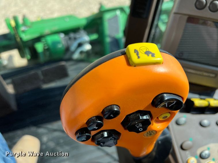 image for item DK7745 2014 John Deere 7760  RWA cotton picker