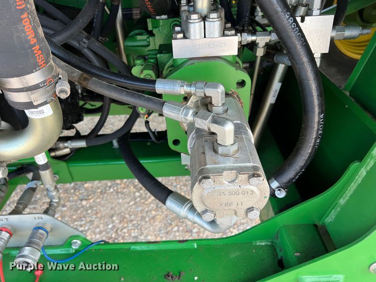 image for item DK7745 2014 John Deere 7760  RWA cotton picker