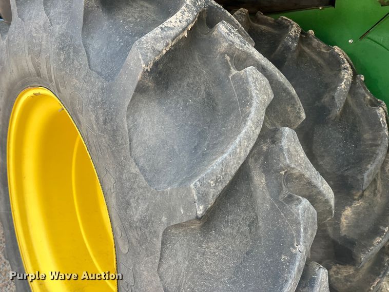 image for item DK7745 2014 John Deere 7760  RWA cotton picker