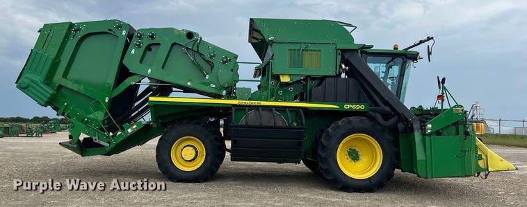 image for item DK7746 2018 John Deere CP690  RWA cotton picker