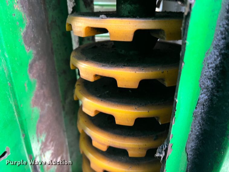 image for item DK7746 2018 John Deere CP690  RWA cotton picker