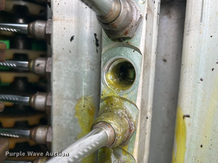 image for item DK7746 2018 John Deere CP690  RWA cotton picker