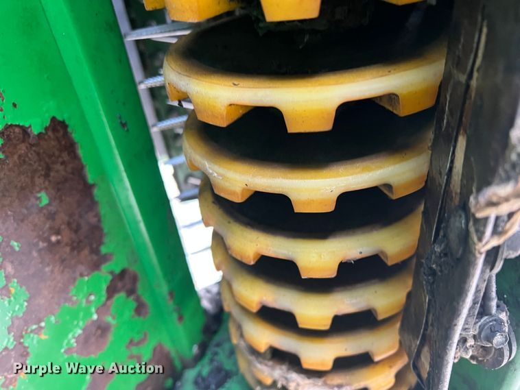 image for item DK7746 2018 John Deere CP690  RWA cotton picker