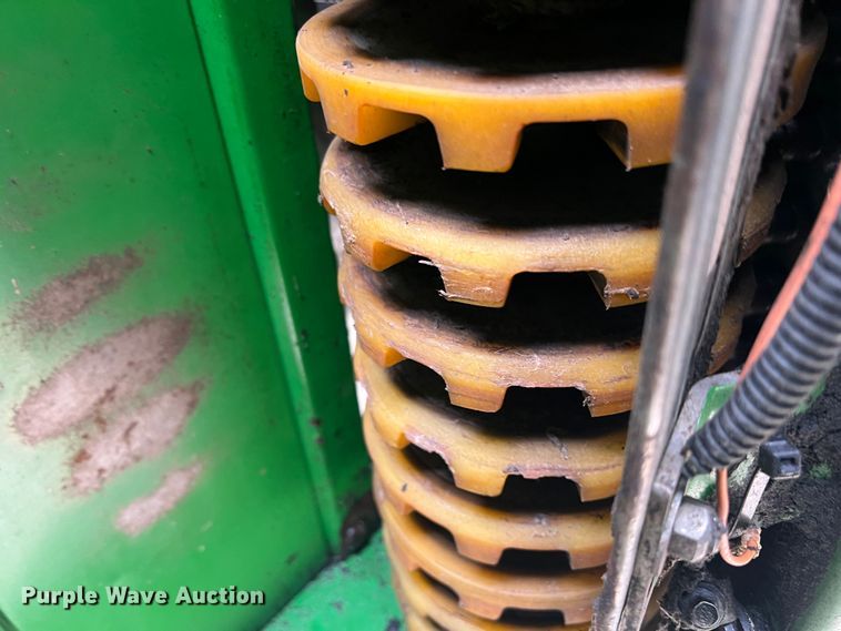 image for item DK7746 2018 John Deere CP690  RWA cotton picker