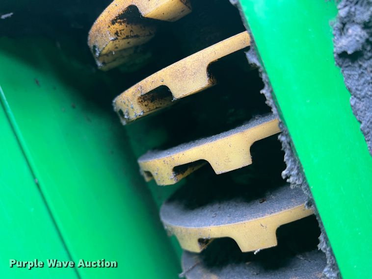 image for item DK7746 2018 John Deere CP690  RWA cotton picker