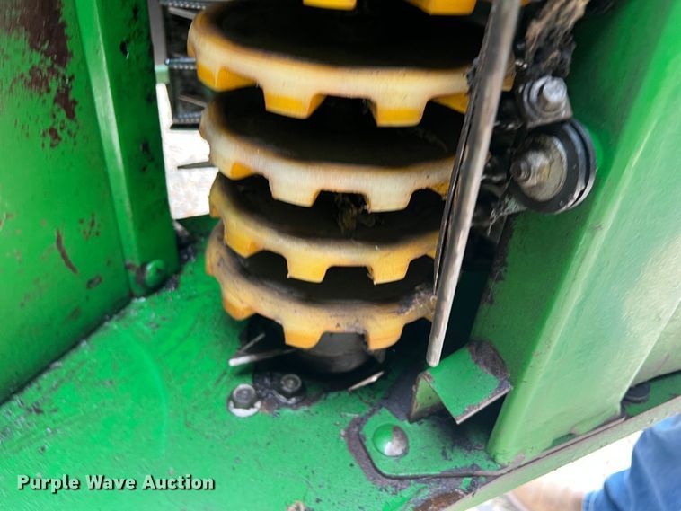 image for item DK7746 2018 John Deere CP690  RWA cotton picker