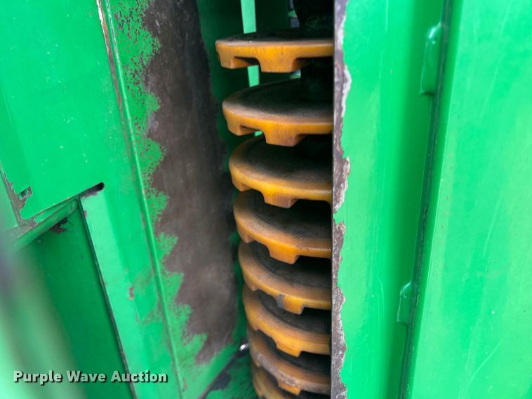 image for item DK7746 2018 John Deere CP690  RWA cotton picker