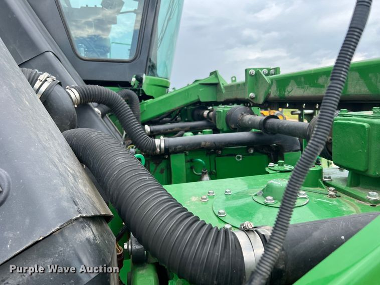 image for item DK7746 2018 John Deere CP690  RWA cotton picker