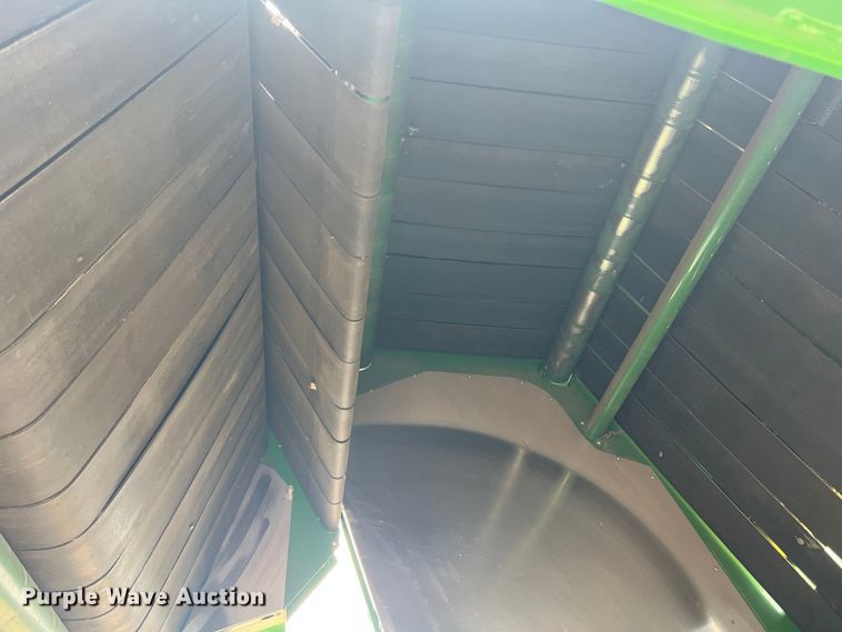 image for item DK7746 2018 John Deere CP690  RWA cotton picker