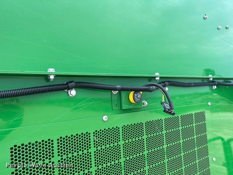 image for item DK7746 2018 John Deere CP690  RWA cotton picker