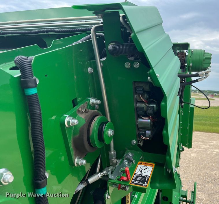 image for item DK7746 2018 John Deere CP690  RWA cotton picker