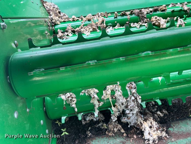 image for item DK7746 2018 John Deere CP690  RWA cotton picker