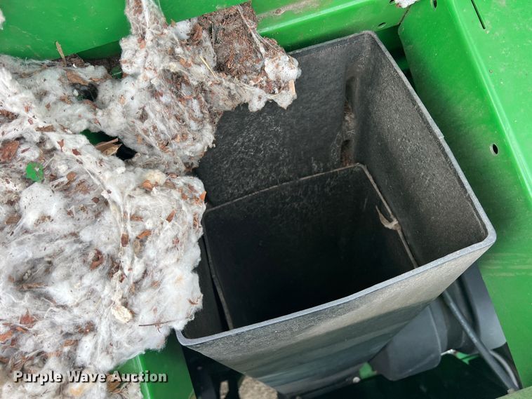 image for item DK7746 2018 John Deere CP690  RWA cotton picker