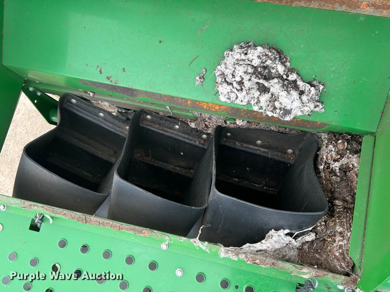 image for item DK7746 2018 John Deere CP690  RWA cotton picker