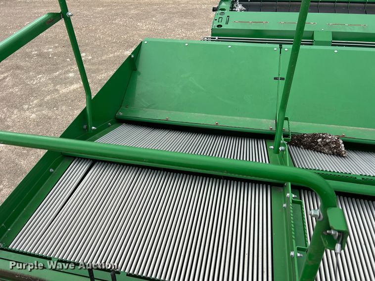 image for item DK7746 2018 John Deere CP690  RWA cotton picker