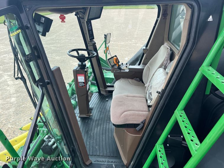 image for item DK7746 2018 John Deere CP690  RWA cotton picker