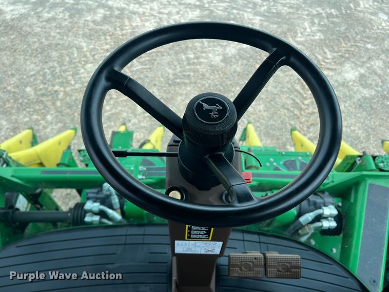 image for item DK7746 2018 John Deere CP690  RWA cotton picker