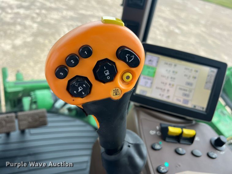 image for item DK7746 2018 John Deere CP690  RWA cotton picker