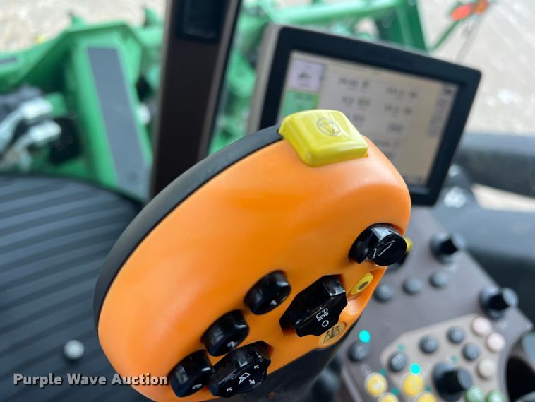 image for item DK7746 2018 John Deere CP690  RWA cotton picker