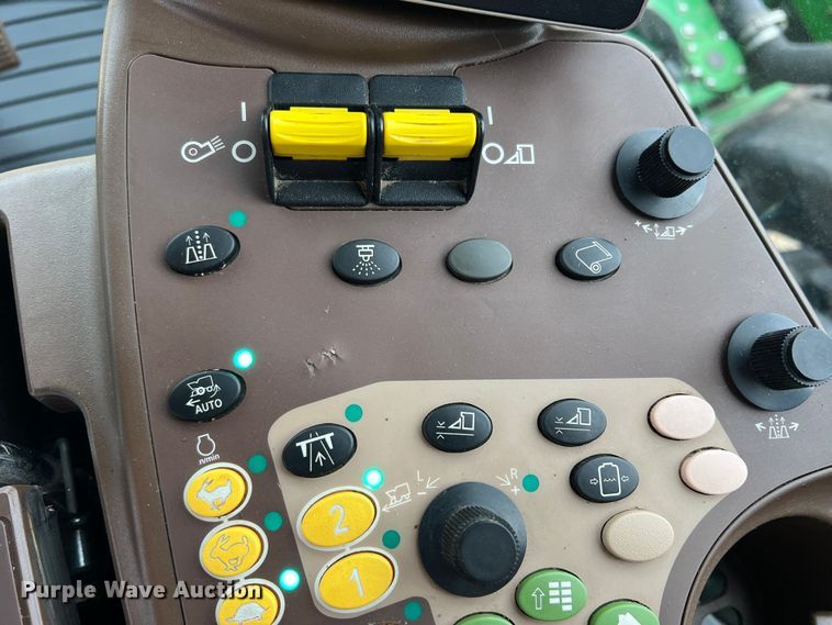 image for item DK7746 2018 John Deere CP690  RWA cotton picker