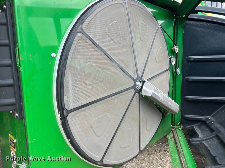 image for item DK7746 2018 John Deere CP690  RWA cotton picker