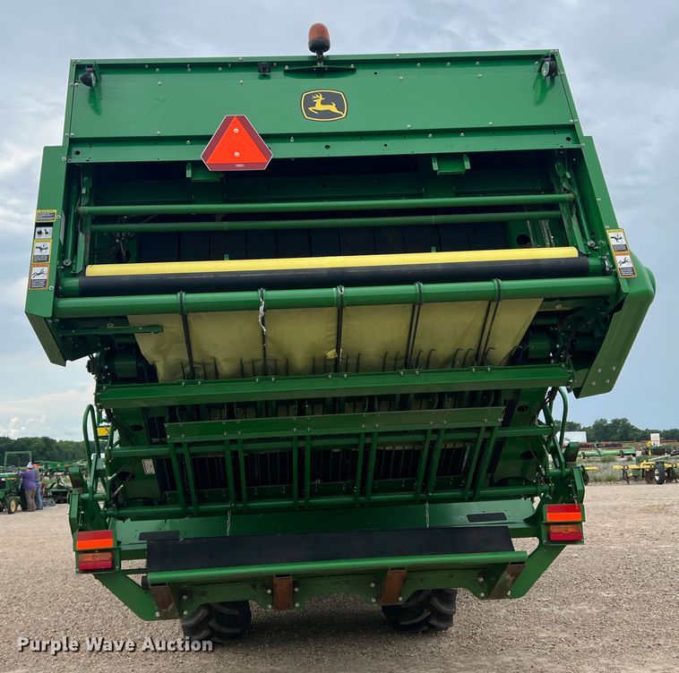 image for item DK7747 2018 John Deere CP690  RWA cotton picker