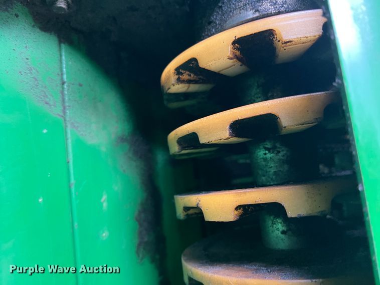 image for item DK7747 2018 John Deere CP690  RWA cotton picker